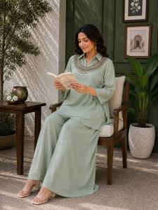 Ensemble indien pakistanais vert menthe brodé, coupe ample, Kurta et Pantay imprimés, tenue tissée pour femme, idéal pour les fêtes et les tenues décontractées - Product Image 2