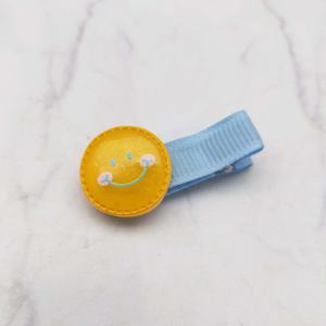 El más lindo set de pinzas para el cabello azul claro para niñas con lazo de flor 3D, diseño de pastel y dulces, cómodas y seguras - Product Image 2