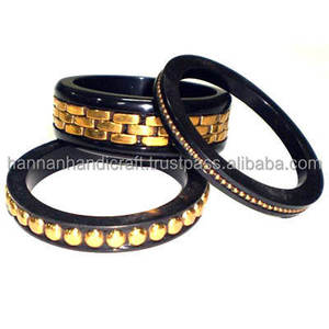 Bracelet en résine FNSH, petite taille, design coloré, personnalisé, unique et élégant - Product Image 4