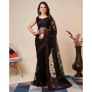 ผ้าส่าหรีงานปักดีไซเนอร์เน็ตชิกันการี พร้อมเสื้อคลุมแบบไม่เย็บติด สีดำ - Product Image 1