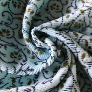 Tela de algodón india estampada a mano con diseño floral Jaal en tono oliva sobre base natural |   Textiles Artesanales Indios - Product Image 3