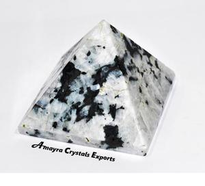 Pyramides en Pierre de Lune Arc-en-ciel Naturelle, Faites à la Main, Vente en Gros – Achetez chez Amayra Crystals Exports India - Product Image 5