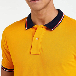 เสื้อเชิ้ตแขนสั้นผู้ชาย สีพื้น ผ้าโพลีเอสเตอร์ 100% ทอแบบ Pique ระบายอากาศได้ดี สไตล์ลำลอง ทรงปกติ โลโก้ดิจิตอลด้านหน้า - Product Image 4
