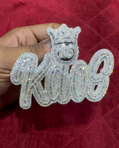 Pendentif Hip Hop Personnalisé en Argent Sterling 925 Plaqué Or 18K avec Lettre Initiale en Moissanite et Nom Gravé - Product Image 1