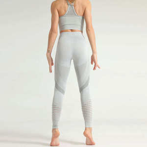 Conjunto de Yoga de 2 Piezas para Mujer, Tallas Grandes, Precio Económico, Cómodo, Diseño Sólido, Transpirable, Cintura Elástica - Product Image 3