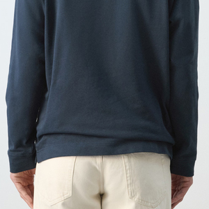 T-shirt à manches longues avec col rabattu, en matière douce et confortable, coupe décontractée, style décontracté, design abordable. - Product Image 6