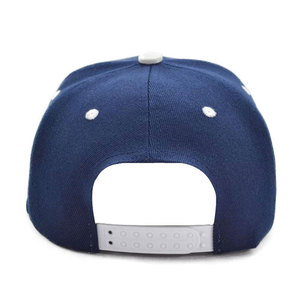 Casquette de baseball unisexe pour enfants ECONEX SPORTS, noire, 6 panneaux, couleur unie, respirante, imperméable, en tissu sergé, avec boucle métallique, ajustée - Product Image 3