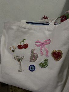 Hermosa Bolsa de Mano de Lujo con Bordado y Cuentas, con Arte Artesanal Único - Product Image 2