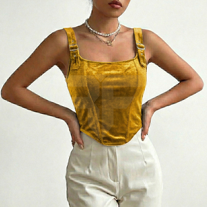 Blusa sin mangas transpirable y ecológica para mujer, con logo frontal, estilo moderno para gimnasio y atuendos casuales. - Product Image 4