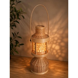 Porte-bougie en bambou artisanal, forme pilier, ambre naturel, écologique, décoration d'intérieur, luminaire - Product Image 1