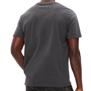 เสื้อยืดคอกลมผู้ชายแบบเรียบง่าย แขนสั้น สวมใส่สบาย ระบายอากาศได้ดี น้ำหนักเบา เหมาะสำหรับใส่ทุกวัน ผู้ผลิต OEM - Product Image 4