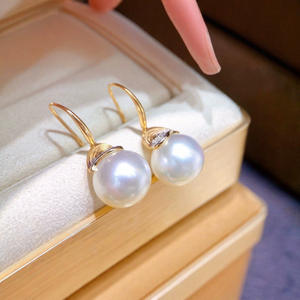 Boucles d'oreilles en argent pur S925 haut de gamme avec perles naturelles de 10-11 mm, épaisses, texturées, élégantes et luxueuses, assorties d'un cadeau - Product Image 3