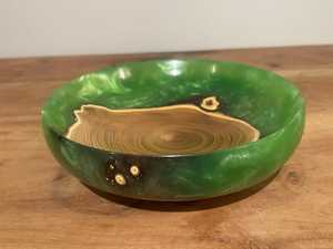 Fabulous Modern Coastal Style Eco-Friendly Washable Home Decor <b>Large</b> <b>Bowl</b> for Green Color Top Polished Epoxy Resin Wood <b>Bowl</b> - Product Image 3