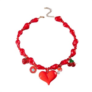 Collier Religieux Pyramide Féerique en Résine Faite à la Main ILAHI – Accessoire de Bijouterie DIY Audacieux et Attrayant pour les Passionnés de Mode Moderne - Product Image 4