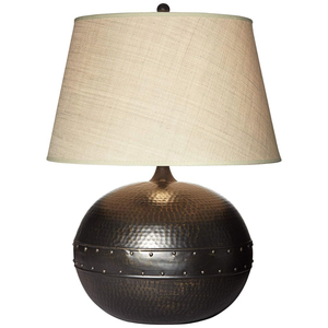 Lámpara de Mesa de Lujo con Base Esférica Martillada de Latón Antiguo y Pantalla de Tela Cónica Beige, Elegante Lámpara Decorativa para Mesita de Noche o Escritorio - Product Image 2