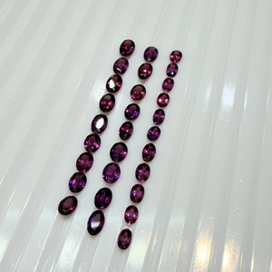 Lote de Gemas Sueltas de Granate Rodolita Natural Certificadas por A J Gems, Corte Ovalado, Facetadas, con Juego de Color, para Joyería, Provenientes de Rajasthan - Product Image 3