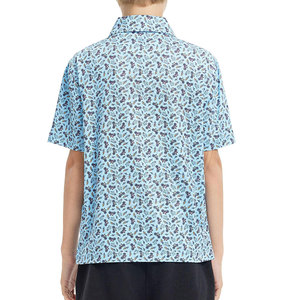 Polo de golf pour jeunes, coupe confortable et flexible, fabriqué avec un tissu léger et rafraîchissant, idéal pour un style de vie actif, les voyages et les sports. - Product Image 2