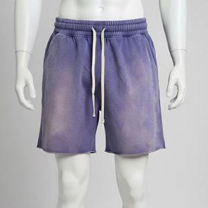 Shorts en jean décontractés pour homme, style streetwear personnalisé, double taille, unis, effet usé, délavé à l'acide, décoloré par le soleil - Product Image 1