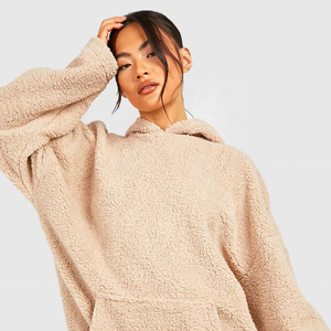 Sweat-shirt à capuche oversize personnalisé pour femme en polaire Teddy, à manches longues, brodé de strass, épais et chaud pour l'hiver - Product Image 2