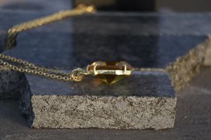 Pendentif Citrine Pierre de Naissance de Novembre en Argent Sterling 925 Plaqué Or 14K, Bijou Délicat en Pierre Précieuse Dorée, Idéal Cadeau - Product Image 4