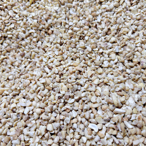 Factory Price Santigo Cashew <b>Nuts</b> Kaju Broken Kaju In Bulk <b>Kernel</b> Cashew <b>Nuts</b> Low MOQ Vietnam Origin - Product Image 1