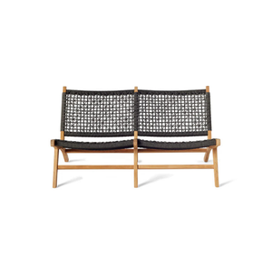 Canapé de jardin moderne en teck massif deux places avec assise et dossier tressés noirs pour patio, terrasse, hôtel ou complexe hôtelier - Product Image 2