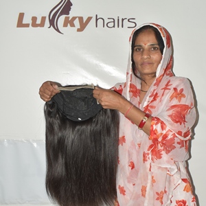 วิกผมแท้แบบตรงสไตล์อินเดีย Remy ไม่ต้องใช้กาว สวมใส่ง่าย ดูเป็นธรรมชาติ  พร้อมเชือกผูกแบบยืดหยุ่น  ทรงลอนลึกแบบหลวมๆ สำหรับใช้ในชีวิตประจำวัน - Product Image 1