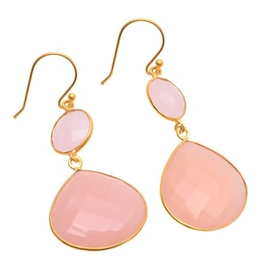 Boucles d'oreilles pendantes en argent sterling 925 à la mode pour femmes Pierre précieuse en calcédoine rose naturelle Plaqué or avec diamants - Product Image 1