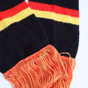 Nouvelle arrivée : Écharpe de football noire tricotée, écharpes personnalisées pour supporters adultes, style unique et qualité supérieure - Product Image 5