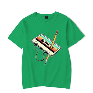 T-shirt vert léger pour homme 180g à manches courtes et col rond, imprimé dessin animé cassette audio, logo avant, décontracté, en jersey tricoté 100% - Product Image 1