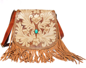 Sac bandoulière vintage en cuir véritable avec décorations florales gravées à la main sur le panneau avant, franges et clous turquoise - Product Image 2