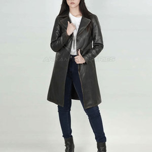 Elegante abrigo de cuero casual para mujer con tacto suave y forma cómoda para looks modernos. - Product Image 3
