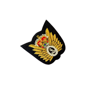Écusson personnalisé brodé à la main avec aile et ancre, pour uniforme scolaire, en tissu de laine, insigne de manche, logo personnalisé, fil doré - Product Image 5