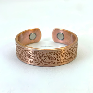 Anillo Shankha de Cobre Puro Premium • Anillo Curativo de Lujo con Grabado de Concha Sagrada - Product Image 4