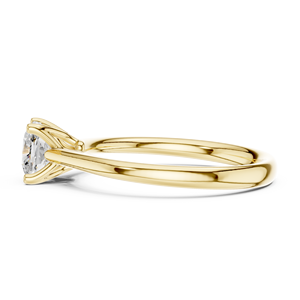Bague de fiançailles solitaire en or jaune avec diamant de laboratoire taille coussin, sertissage classique à 4 griffes, bijoux fins pour femme - Product Image 2