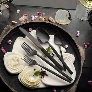 Ensemble de couverts de banquet haut de gamme, conçu pour les grands événements et les repas familiaux paisibles, assurant une utilisation cohérente des repas - Product Image 6