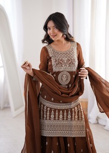 Traje Palazzo de Seda Suave y Elegante para Mujer, Completamente Cosido, con Bordado de Lujo, Kurta y Dupatta - Product Image 6