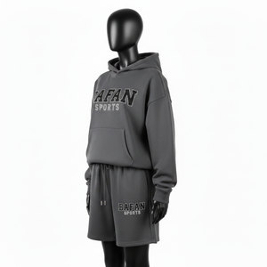 Conjunto de Sudadera con Capucha y Pantalones Cortos para Mujer, 320 GSM, Algodón Grueso, Forro Polar, Gris Carbón, Logotipo con Pedrería Brillante, Transferencia Térmica - Product Image 4