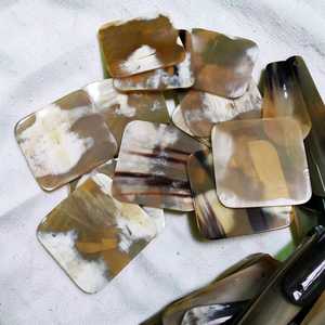 Sous-verres de luxe artisanaux en corne de buffle et de bœuf, finition haute brillance, à prix avantageux - Product Image 5