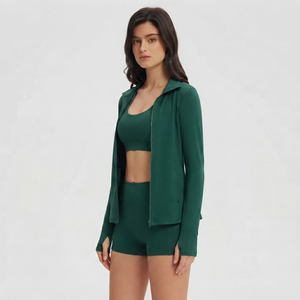 Ensemble de yoga 2 pièces bleu pour femme Sam Tactical, haut court à col carré et short taille haute, prix avantageux, vente en gros, conception personnalisée OEM - Product Image 6
