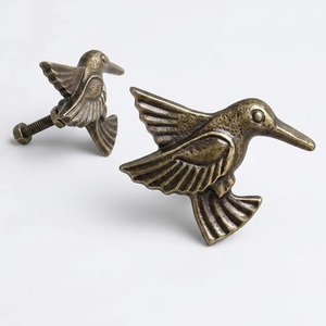 Poignée de meuble en fonte en forme de canard volant pour tiroir, armoire, commode, maison, bureau, salle de bain – Design moderne, durable et écologique - Product Image 1