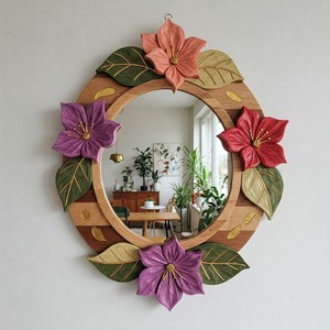 Espejo redondo de madera hecho a mano con diseño floral, decoración de pared bohemia para la sala de estar, decoración del hogar. - Product Image 1