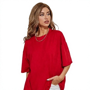 T-shirt rouge surdimensionné à manches courtes avec logo brodé en forme d'aile, col rond, décontracté, en jersey de coton pour homme - Product Image 1