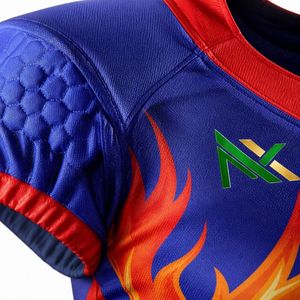 Ensemble d'uniformes de football personnalisés pour hommes, thème feu, maillot en mesh sublimé, pantalon rembourré, équipement sportif d'équipe, kit de jeu, vente OEM Pro - Product Image 6