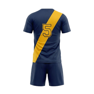 Tenue de football avec tissu haute performance et coupe athlétique pour les matchs et les entraînements en équipe - Product Image 4