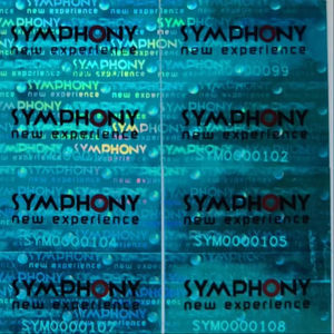 Étiquettes autocollantes holographiques bicolores Digittech Label P3, hologrammes argentés surimprimés avec numérotation laser - Product Image 1