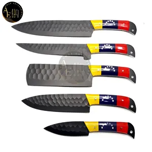Mutfak bıçağı D2 çelik siyah kaplama bıçakları ile 5 adet Set ve saf inek gizlemek deri rulo kiti ile Venezuela bayrağı kolları