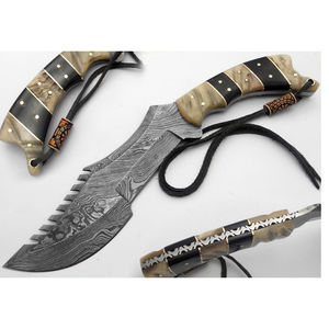 Cuchillo de Caza de Acero de Damasco Hecho a Mano de la Mejor Calidad con Mango de Madera, Soporte OEM - Product Image 1