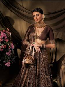 Lehenga Choli traditionnel indien en soie avec broderies de sequins, robe de mariée longue pour femme, tenue de soirée élégante - Product Image 2