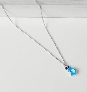 Collar con Colgante de Lágrima Hecho a Mano en Plata de Ley 925 con Topacio Azul Niebla Matutina y Aventurina Verde Brillante - Product Image 2